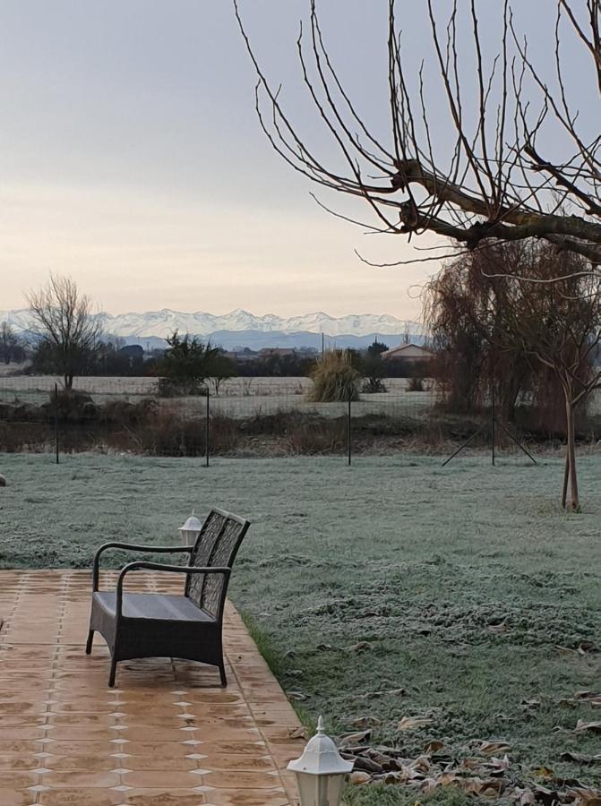 La Ferme Du Puits Carre Bed & Breakfast Lamasquere Екстериор снимка